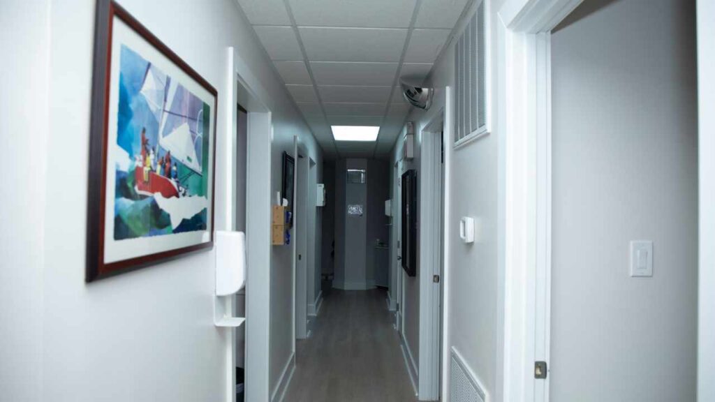 Laurel Bowie Implant and Cosmetic Dentistry | Digital Radiography, Invisalign reg  and Teeth Whitening